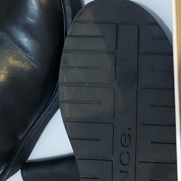 Vince Women's Brinton Flatform Booties. USED - Picture 6 of 11